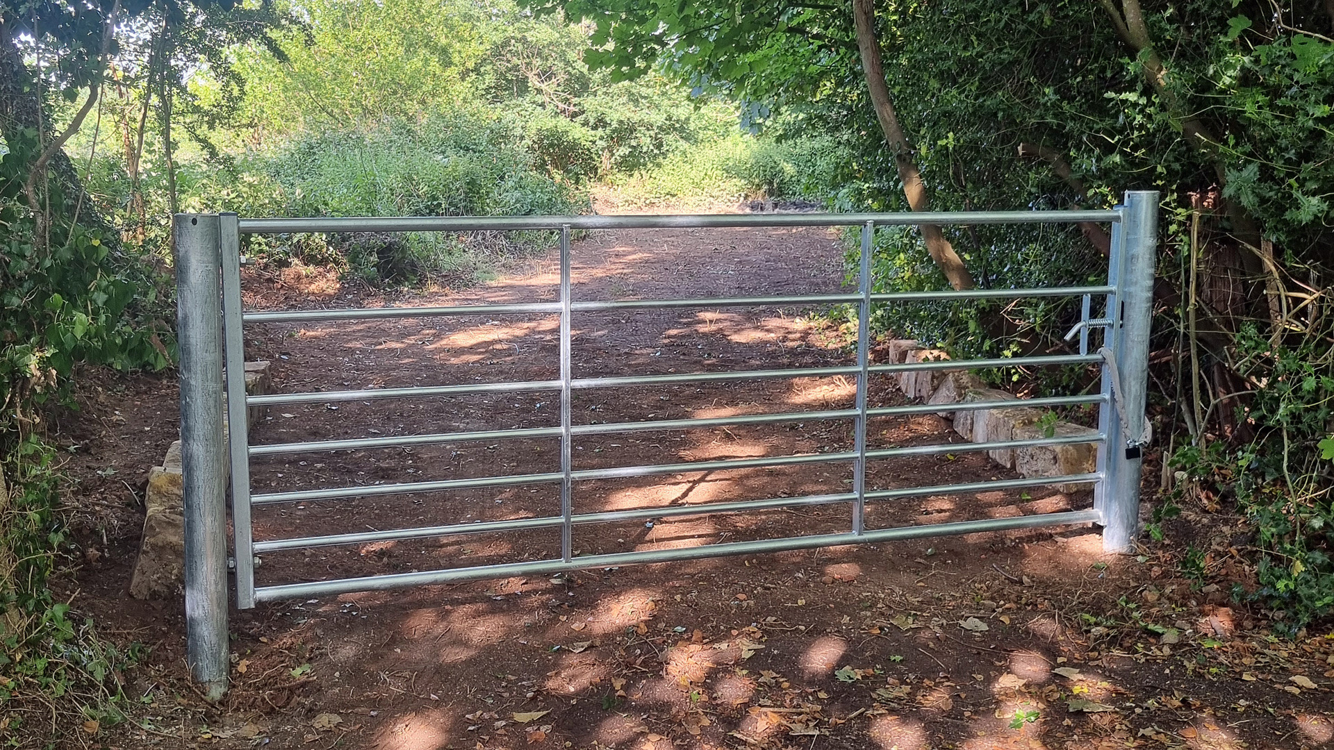 Land for sale in Kenley, London gate